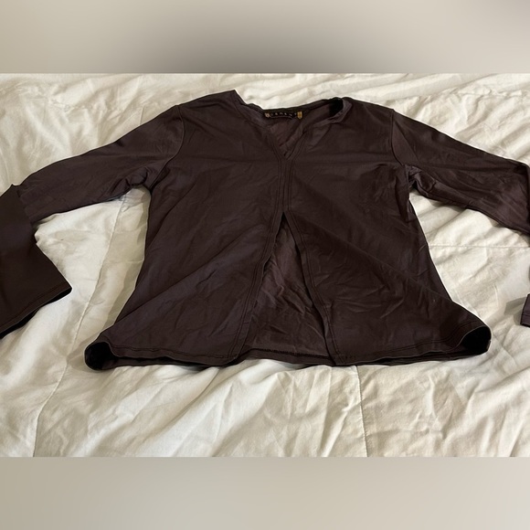 Vintage long sleeve, split front. - Picture 3 of 4